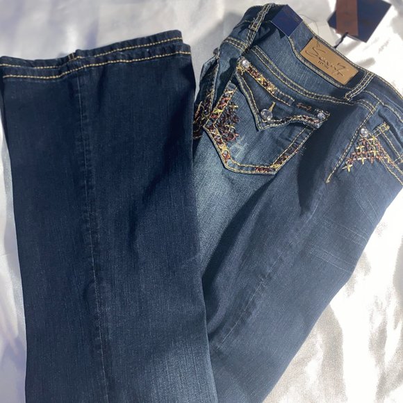 NWT SEVEN7 Premium flare leg jeans - Picture 6 of 9